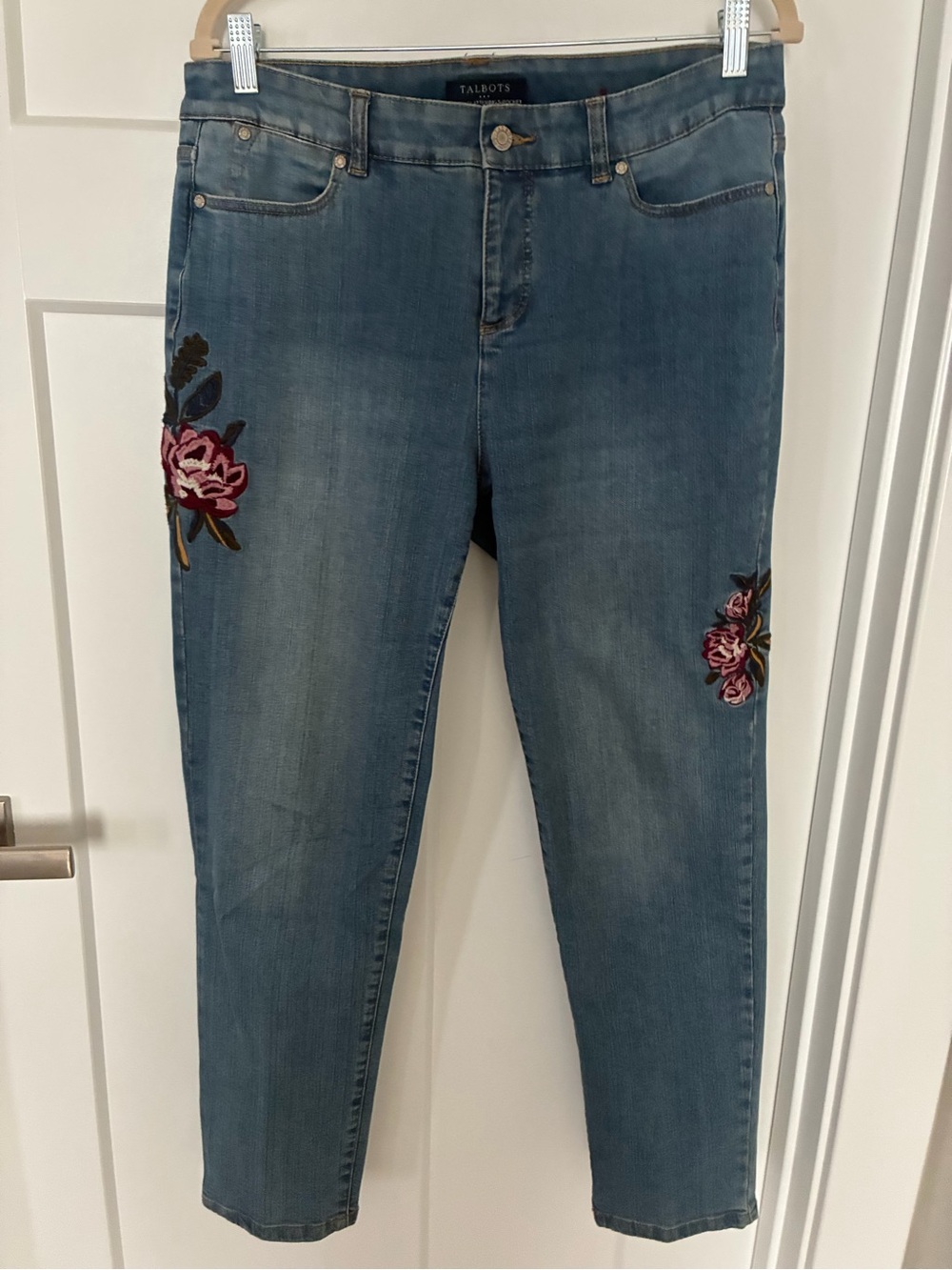Talbots Light Blue Cropped Jeans with Pink Floral Embroidery